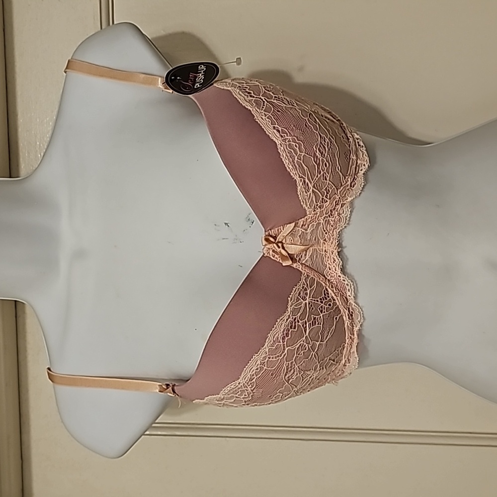 Marilyn Monroe Intimates Bra 36B NWT